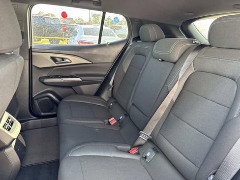 Used 2026 Chevrolet Equinox EV LT image 9