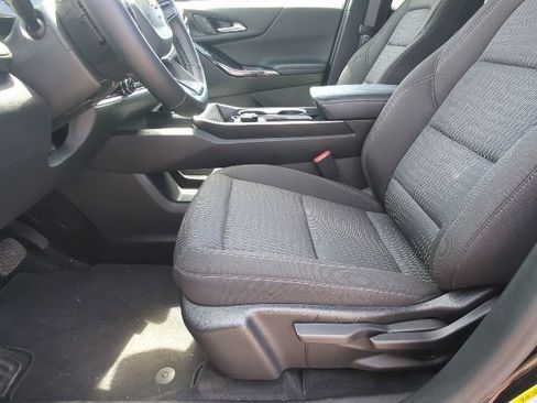 Used 2026 Chevrolet Equinox LT AWD/4WD image 25