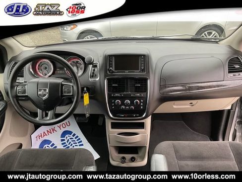 Used 2018 Dodge Grand Caravan SE w/ UConnect Hands-Free Group FWD image 15