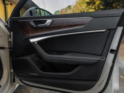 Used 2019 Audi A6 3.0T Premium Plus w/ Premium Plus Package image 32