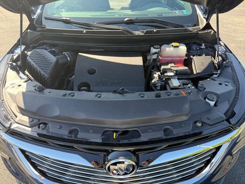 Used 2022 Buick Enclave Essence w/ LPO, Touring Package AWD/4WD image 13