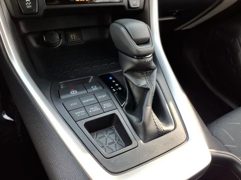 Certified 2023 Toyota RAV4 XLE image 17