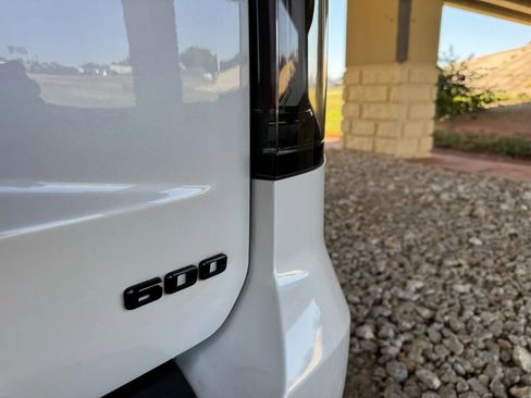 Used 2021 Cadillac Escalade Sport Platinum image 24