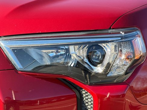 Certified 2021 Toyota 4Runner TRD Off-Road Premium image 54