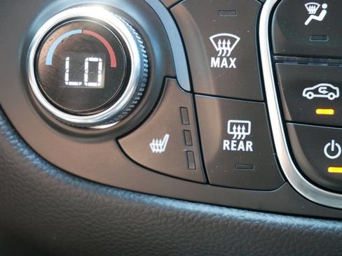 Used 2023 Chevrolet Equinox LT AWD/4WD image 17