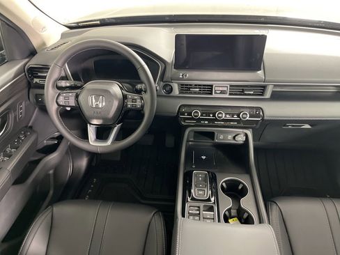 New 2026 Honda Pilot Touring image 15