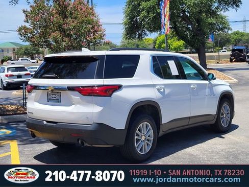 Used 2023 Chevrolet Traverse LT FWD image 5