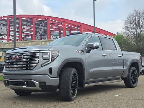 New 2026 GMC Sierra 1500 Denali w/ Denali Reserve Package AWD/4WD image 13