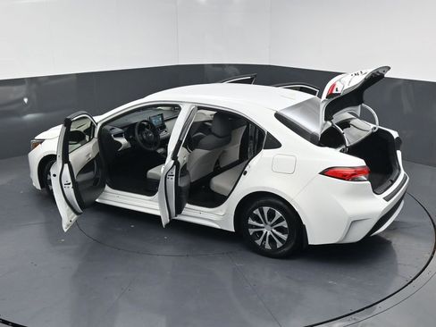 Used 2020 Toyota Corolla LE image 20