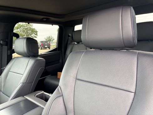 New 2025 Toyota Tundra Platinum image 12