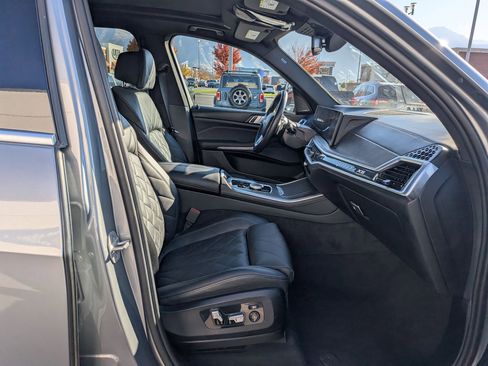 Used 2024 BMW X5 xDrive40i image 32