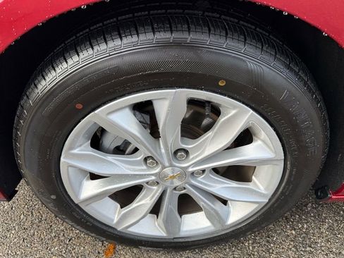 Used 2024 Chevrolet Malibu LT image 10