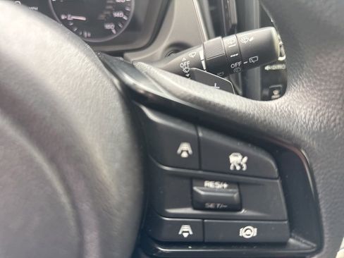 Certified 2025 Subaru Crosstrek 2.0i Premium image 17