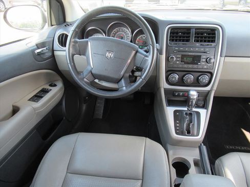Used 2011 Dodge Caliber Uptown image 12
