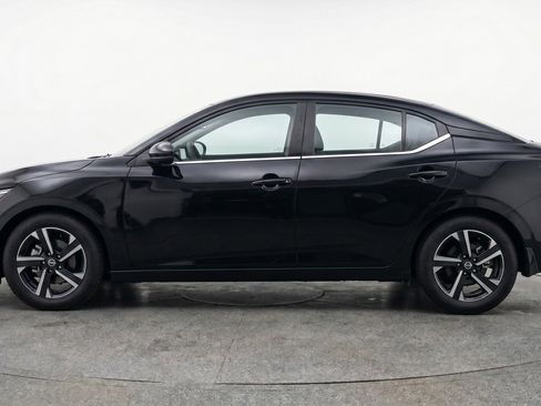 Used 2025 Nissan Sentra SV FWD image 5