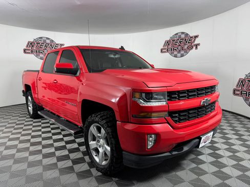 Used 2018 Chevrolet Silverado 1500 LT w/ All Star Edition AWD/4WD image 9