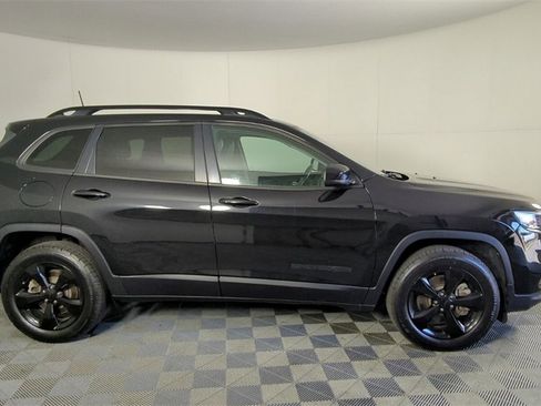 Certified 2020 Jeep Cherokee Latitude Plus image 4