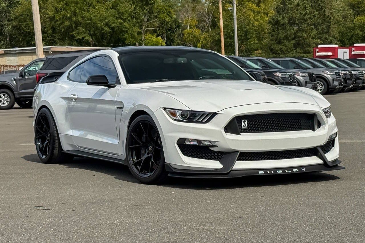 Used 2018 Ford Mustang Shelby GT350 w/ Electronics Package RWD image 1
