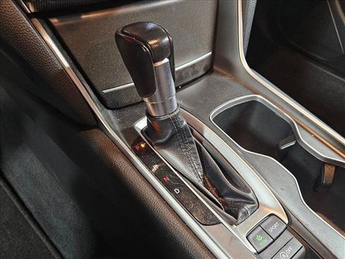 Used 2022 Honda Accord Sport image 11