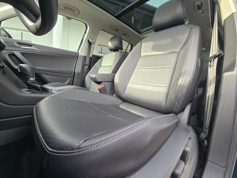Used 2019 Volkswagen Tiguan SEL image 19