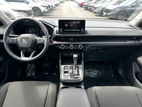 Certified 2024 Honda CR-V EX image 17