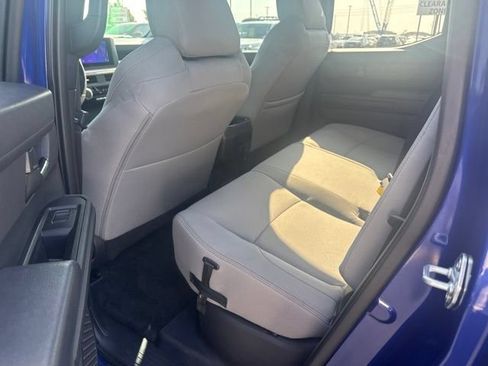Used 2025 Toyota Tacoma SR5 AWD/4WD image 7
