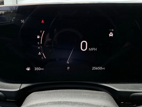 Used 2025 Buick Envista Sport Touring image 35