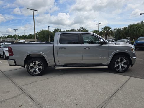 Used 2022 RAM 1500 Laramie AWD/4WD image 9