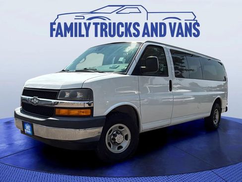 Used 2020 Chevrolet Express 3500 LT w/ LT Preferred Equipment Group RWD image 1