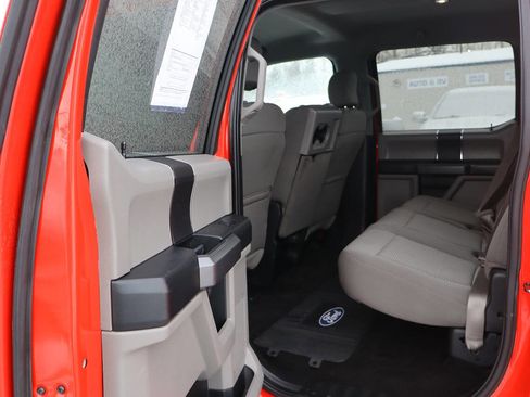 Used 2017 Ford F150 XLT image 14