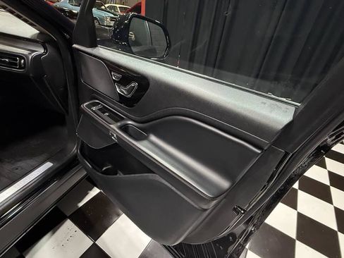 Used 2021 Lincoln Aviator AWD image 52
