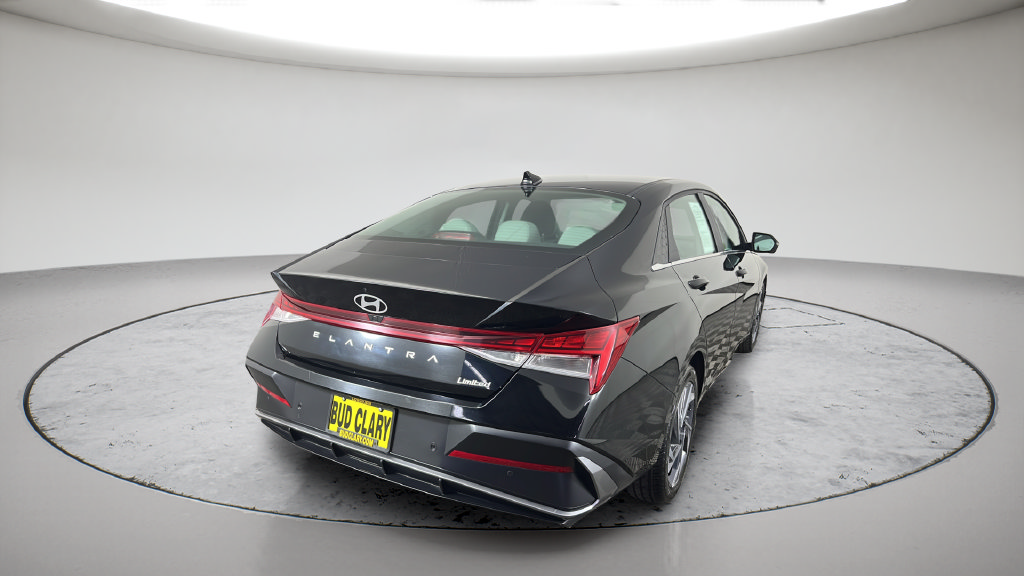Used 2024 Hyundai Elantra Limited FWD image 9