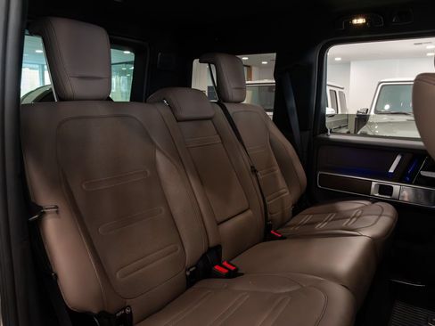 Used 2023 Mercedes-Benz G 550 image 23
