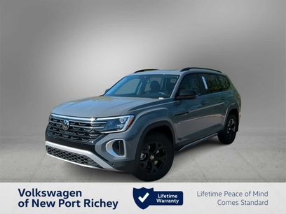 New 2025 Volkswagen Atlas Peak Edition SE