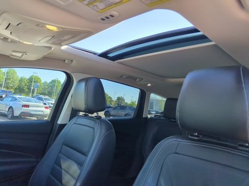 Used 2017 Ford Escape Titanium FWD image 24