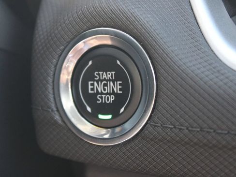 Used 2025 Chevrolet TrailBlazer LT w/ Convenience Package FWD image 41