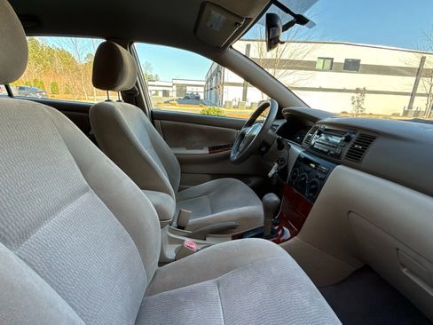 Used 2005 Toyota Corolla S image 21