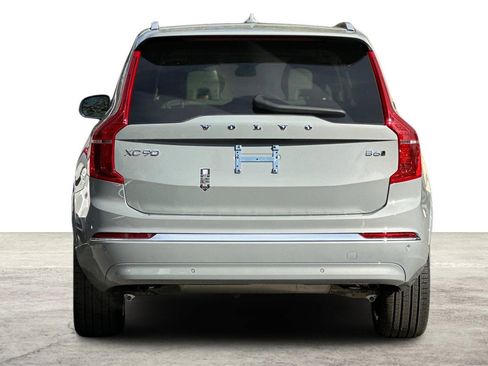 Used 2025 Volvo XC90 B6 Core w/ Protection Package Premier image 7