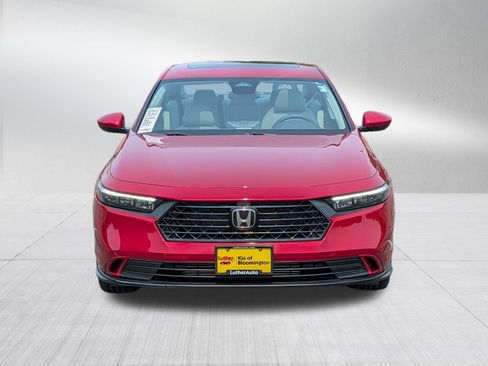 Used 2024 Honda Accord EX image 2