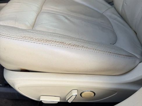 Used 2013 Lincoln MKZ Base image 14