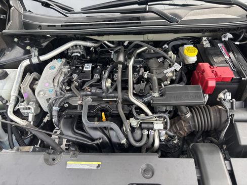 Used 2025 Nissan Sentra SV FWD image 31