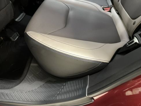 Used 2025 Subaru Forester Limited image 23