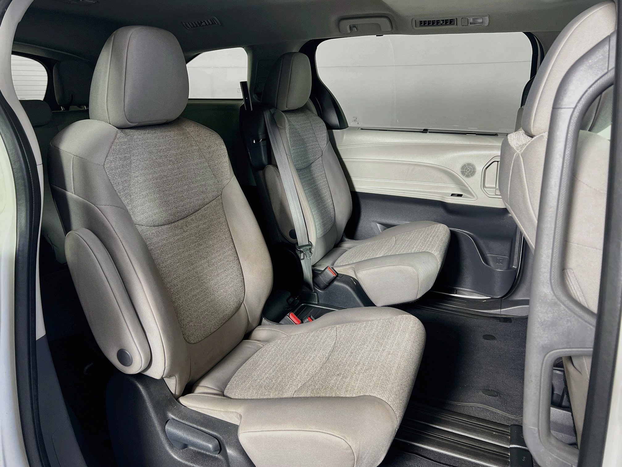 Certified 2024 Toyota Sienna LE w/ LE Plus Package AWD/4WD image 23