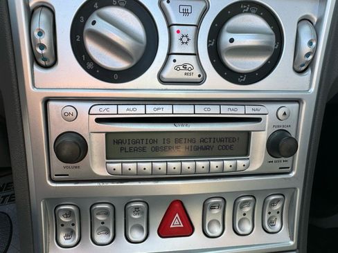 Used 2005 Chrysler Crossfire Limited RWD image 17