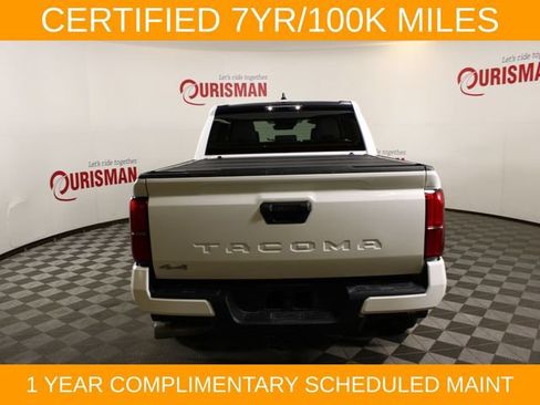 Used 2025 Toyota Tacoma SR5 AWD/4WD image 6
