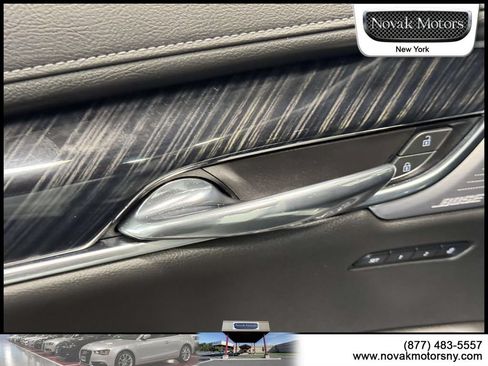 Used 2023 Cadillac XT6 Premium Luxury w/ Technology Package AWD/4WD image 16