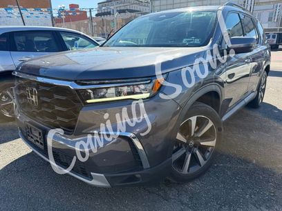 Certified 2023 Honda Pilot Touring