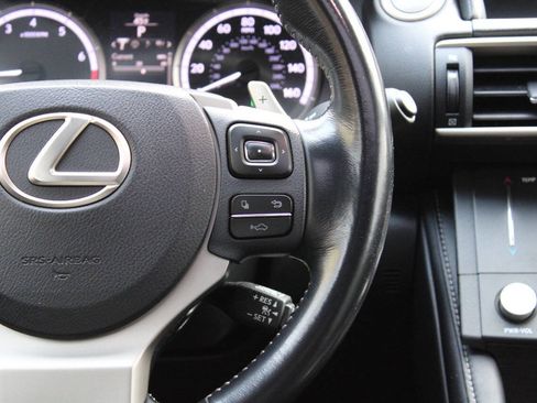 Used 2015 Lexus RC 350 image 38