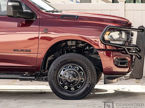 Used 2024 RAM 3500 Big Horn w/ Night Edition AWD/4WD image 9