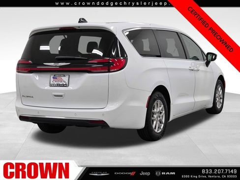 Certified 2024 Chrysler Pacifica Touring-L FWD image 7